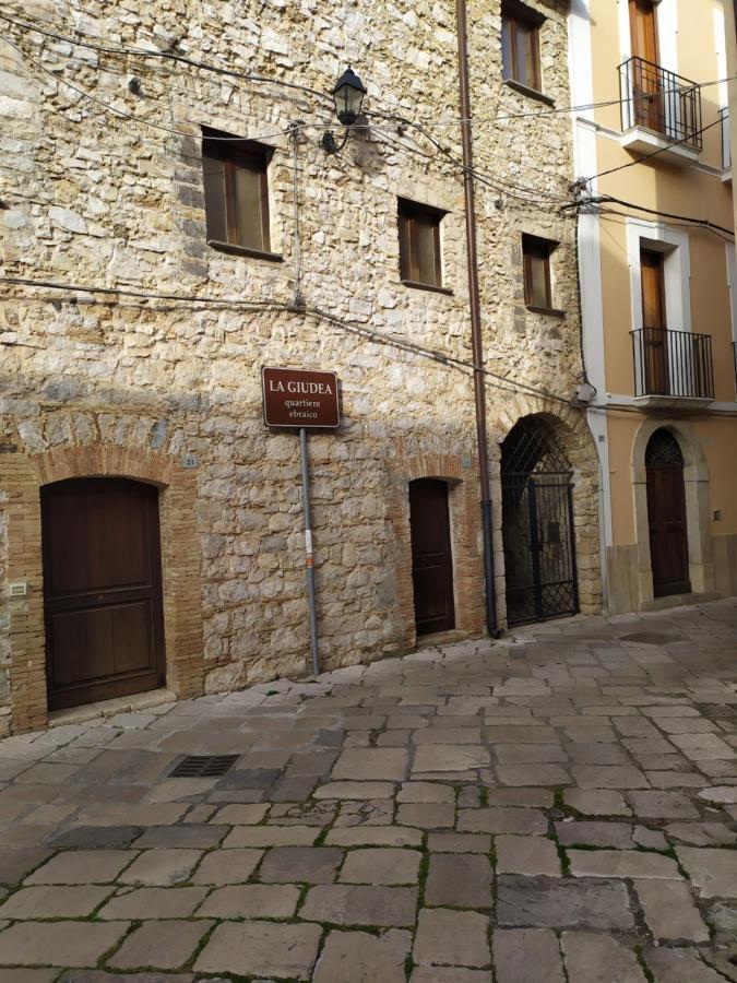 Casa Flora Fondi centro storico Exterior foto